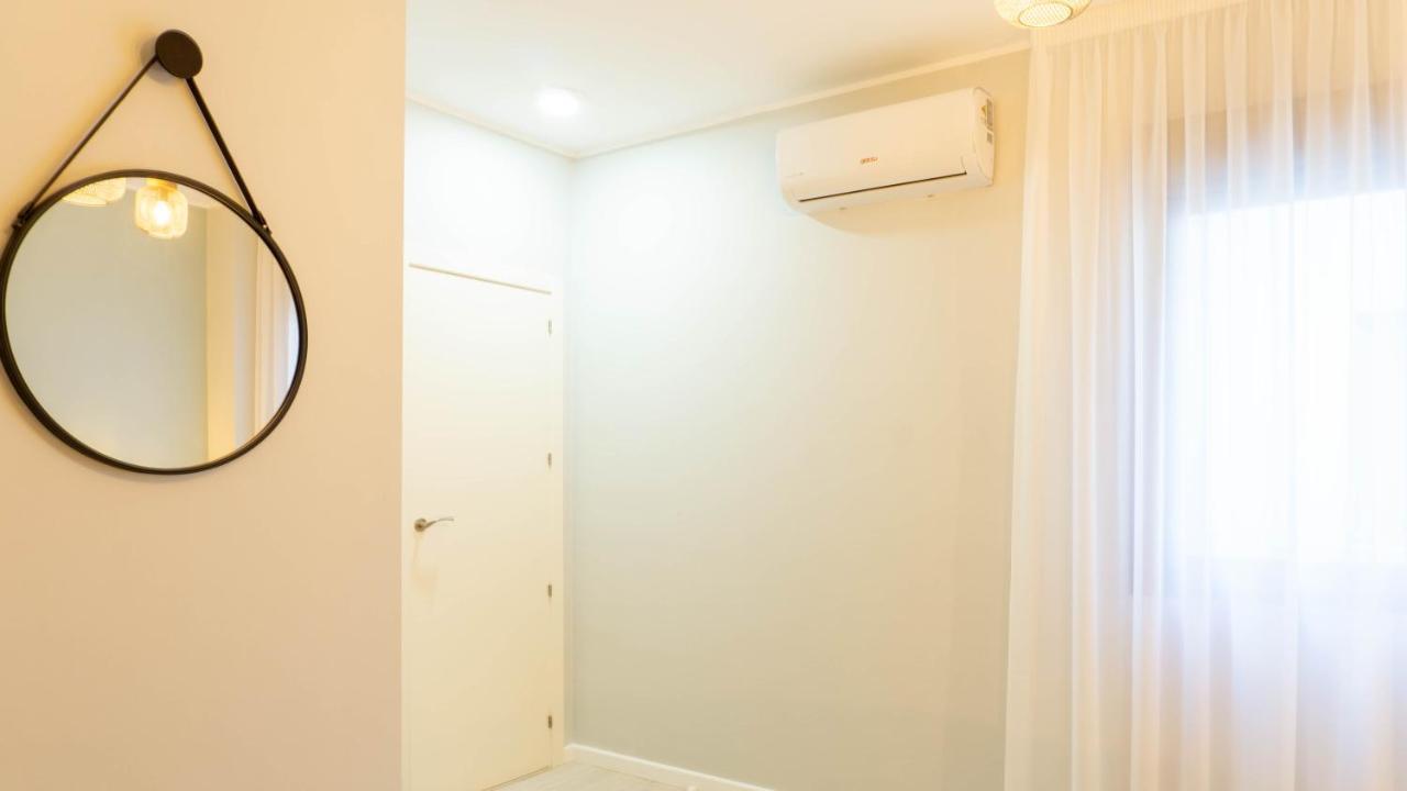 Luxury Apartment Dos Aceras Малага Екстер'єр фото