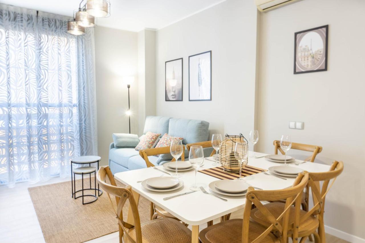 Luxury Apartment Dos Aceras Малага Екстер'єр фото